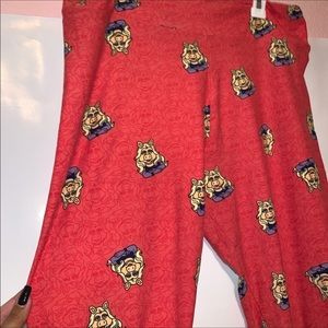 Lularoe Disney Miss Piggy leggings size TC